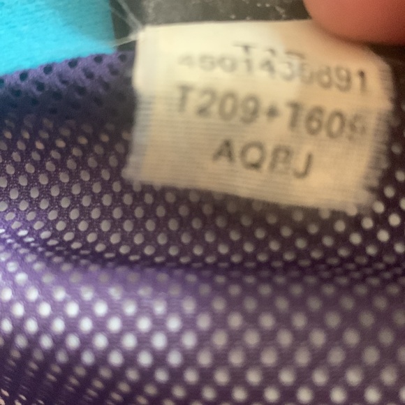 North face rain jacket size small. - Picture 15 of 15